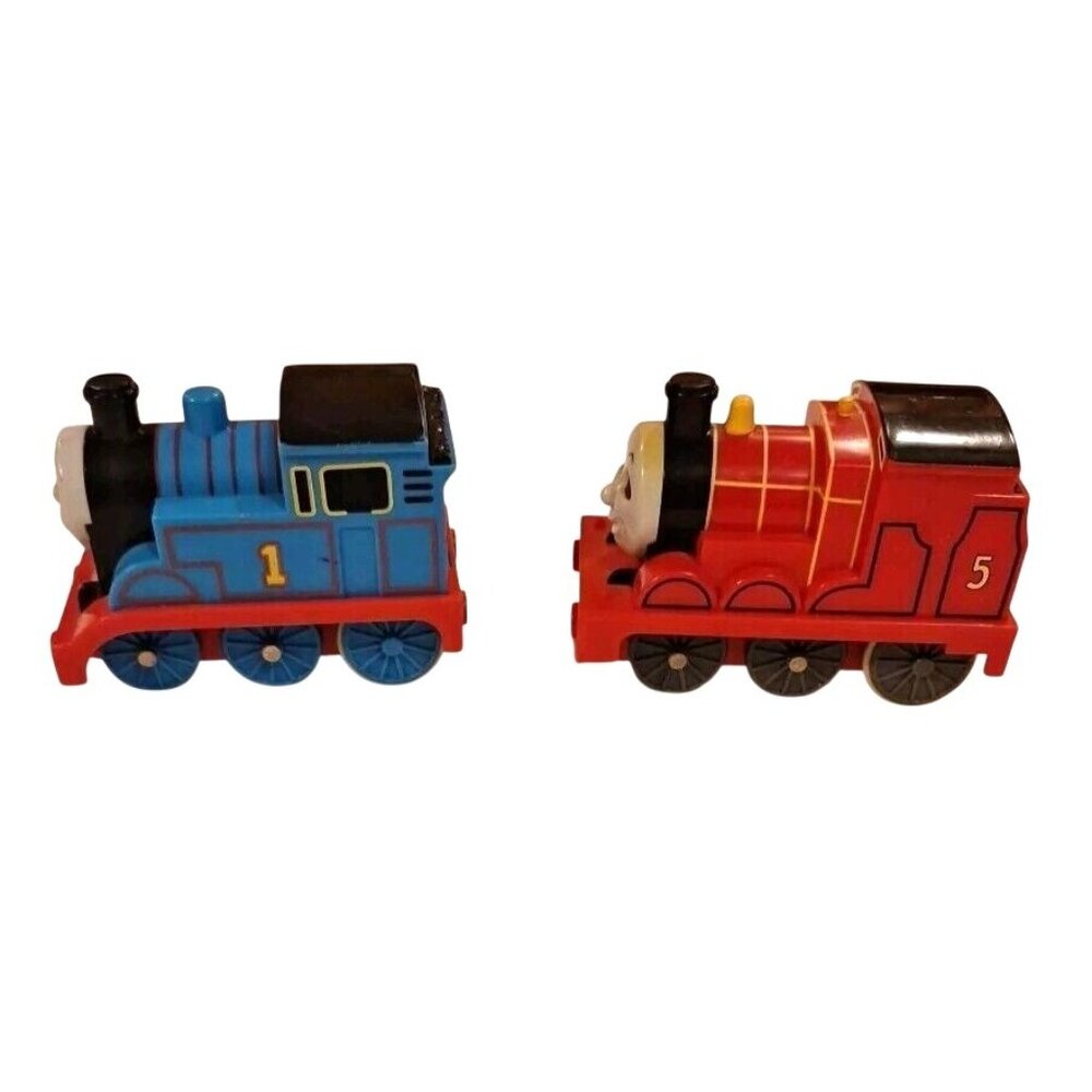 Thomas The Train 2004 Pull Back Engines Percy & Thomas 3.5 Inch Eyes Move